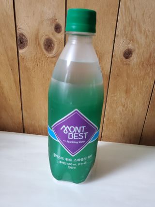 몽베스트 Montbest with Sparkling water Plain 20병 — 5점을 준 리뷰어가 2022년 7월 올린 사용 사진