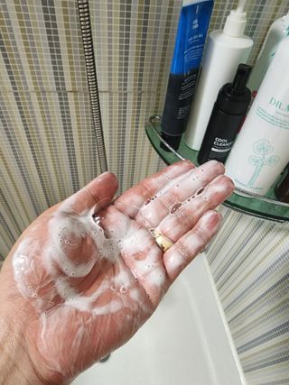 [닥터문] 센텔라 시카케어 화이트머스크 바디워시 1000ml — 5점을 준 리뷰어가 2023년 8월 올린 사용 사진