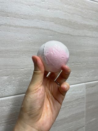 버블데이 배쓰밤 거품입욕제 버블바 6종 — 4.5점을 준 리뷰어가 2021년 8월 올린 사용 사진