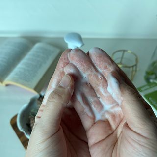 [후르디아] 아보카도 약산성 비건 여성 청결제 — 5점을 준 리뷰어가 2021년 12월 올린 사용 사진