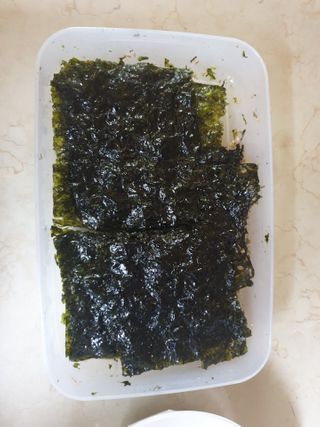 [해림맛김] 들기름에 구운 바삭바삭 김 4종 세트 + 1종 랜덤발송 총5개입 — 5점을 준 리뷰어가 2021년 2월 올린 사용 사진