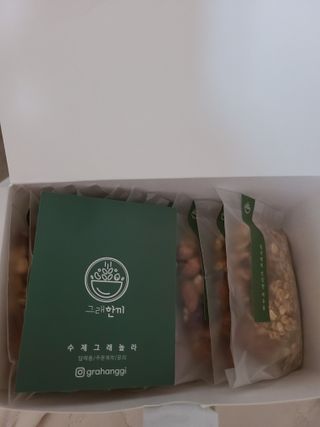 [그래한끼] 무설탕/저당 시리얼타입 수제그래놀라 (40gX10개) — 5점을 준 리뷰어가 2022년 9월 올린 사용 사진
