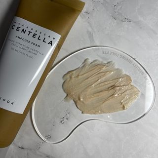 스킨1004 [SKIN1004] 마다가스카르 센텔라 앰플 폼 125ml — 5점을 준 리뷰어가 2024년 8월 올린 사용 사진