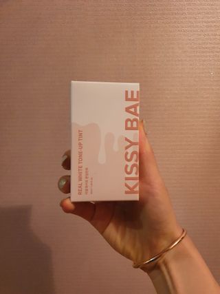 KISSY BAE 키시베이 키시베이 리얼화이트 톤업틴트 — 5점을 준 리뷰어가 2021년 9월 올린 사용 사진