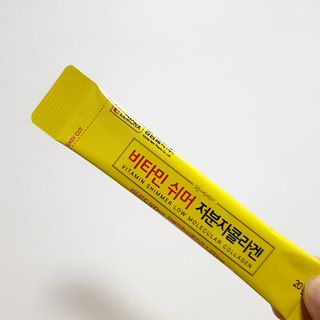 자연에온 경남제약 비타민 쉬머 저분자콜라겐 20g x 30포 — 4점을 준 리뷰어가 2021년 12월 올린 사용 사진