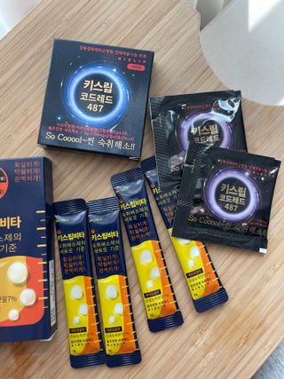 [키스립] 근복적인 숙취원인 해결 숙취해소제 키스립 코드레드487 2팩 & 뉴키스립비타 1box  set — 5점을 준 리뷰어가 2022년 3월 올린 사용 사진