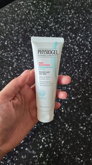 피지오겔 레드수딩 시카밸런스 크림 50ml — 5점을 준 리뷰어가 2022년 4월 올린 사용 사진