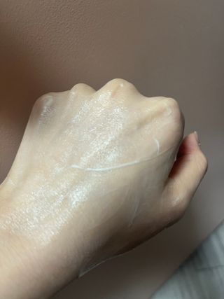 셀프 모이스처라이징 프로텍션 크림 셀프 모이스처라이징 프로텍션크림 — 5점을 준 리뷰어가 2022년 4월 올린 사용 사진