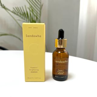 스킨큐어 산다화 비타민c 화이트닝 에센스 30ml — 4.5점을 준 리뷰어가 2023년 10월 올린 사용 사진