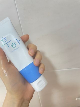 [심폐소생소] 무불소 임산부 천연 치약 — 3점을 준 리뷰어가 2021년 11월 올린 사용 사진