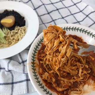 [풀무원] 식물성 저당질식 세트, 두부면 매콤라구파스타와 두부면 직화짜장 — 4점을 준 리뷰어가 2021년 3월 올린 사용 사진