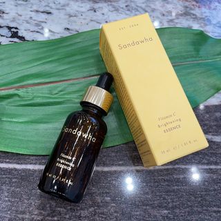 스킨큐어 산다화 비타민c 화이트닝 에센스 30ml — 5점을 준 리뷰어가 2021년 7월 올린 사용 사진