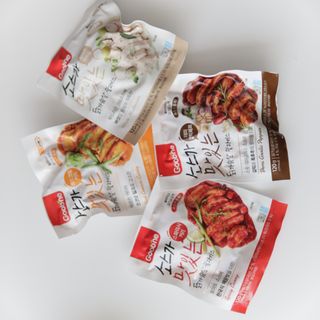 굽네몰 [굽네] 소스가 맛있는 닭가슴살 슬라이스 4종 — 5점을 준 리뷰어가 2021년 5월 올린 사용 사진
