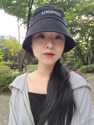 [스테이피플] STAYPEOPLE BUCKET HAT (BLACK) — 5점을 준 리뷰어가 2022년 9월 올린 사용 사진