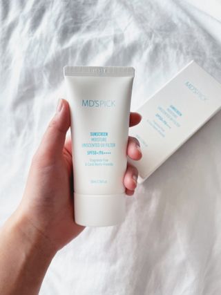 엠디스픽 무향자차 수분 선크림 PSF50+ PA++++ 50ml — 5점을 준 리뷰어가 2023년 3월 올린 사용 사진