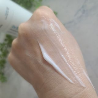 에센느 닥터 센시 아토 프로바이옴 바디로션 — 5점을 준 리뷰어가 2022년 9월 올린 사용 사진