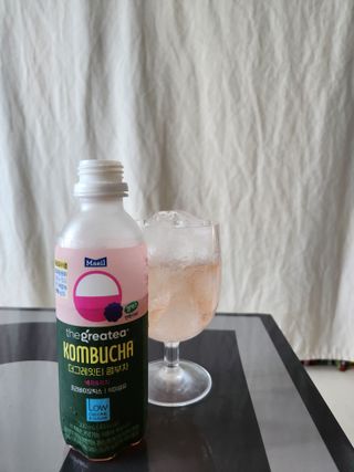더그레잇티 콤부차 [매일유업] 더그레잇티 44kcal 콤부차 300ml *12개입 (오리지널 6개+베리리치 6개) — 5점을 준 리뷰어가 2023년 8월 올린 사용 사진