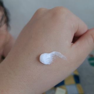젠바이오 코스메틱스 젠바이오수딩크림]   가려운 피부 & 아토피 원픽 크림 — 5점을 준 리뷰어가 2022년 7월 올린 사용 사진