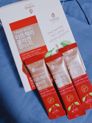 자연에온 가득담은 몽모랑시 타트체리 콜라겐 젤리스틱 — 5점을 준 리뷰어가 2021년 1월 올린 사용 사진