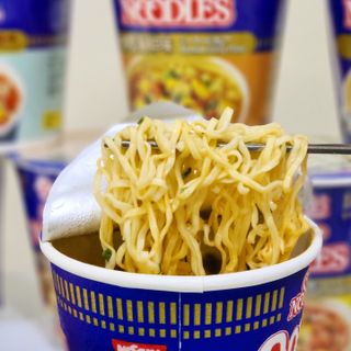 NISSIN 닛신 컵누들  4종 - 씨푸드오리지날, 씨푸드 스파이시, 씨푸드 커리, 씨푸드 XO소스 — 5점을 준 리뷰어가 2021년 11월 올린 사용 사진