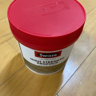 Swisse 스위스 고함량 프로폴리스 2,000mg 210정 — 5점을 준 리뷰어가 2021년 11월 올린 사용 사진