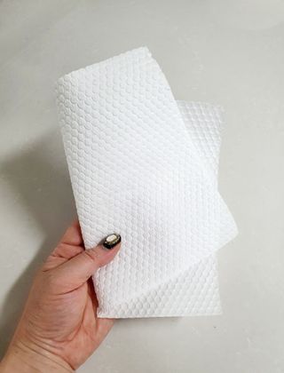 부직포나라 중금속유해물질ZERO 뜯어쓰는 주방 일회용수세미 60매 2매 — 4점을 준 리뷰어가 2022년 9월 올린 사용 사진