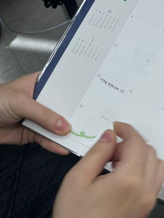 리훈 2023년 아이라이크 모눈 다이어리 미니달력 세트 — 5점을 준 리뷰어가 2022년 12월 올린 사용 사진