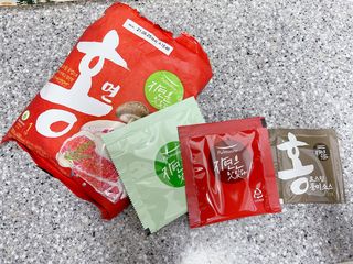 [풀무원] 자연은맛있다 정면, 백면, 홍면  세트 — 5점을 준 리뷰어가 2021년 4월 올린 사용 사진