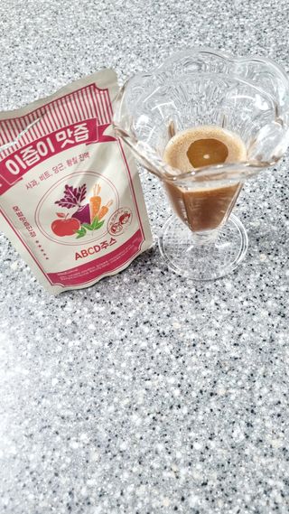 본황칠 이즙이 맛즙 ABC주스 30EA — 5점을 준 리뷰어가 2022년 8월 올린 사용 사진