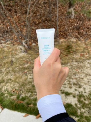 엠디스픽 무향자차 수분 선크림 PSF50+ PA++++ 50ml — 5점을 준 리뷰어가 2023년 3월 올린 사용 사진