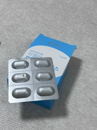 [지셀라] 프로바이오틱스 100억 유산균 보장 (1개월분 / 350mg X 30캡슐) — 5점을 준 리뷰어가 2023년 7월 올린 사용 사진