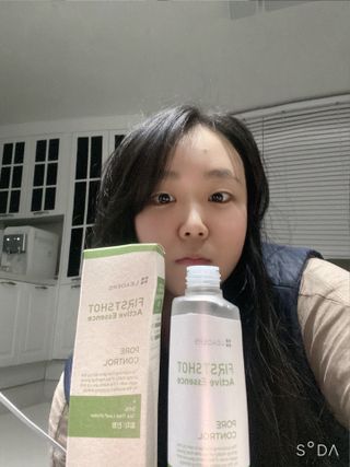 리더스코스메틱 리더스 퍼스트 샷 액티브 에센스 토닝 컨트롤 & 포어 컨트롤 — 4점을 준 리뷰어가 2021년 12월 올린 사용 사진