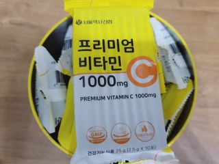 서울약사신협 프리미엄비타민C1000_2.5G x 100포 — 5점을 준 리뷰어가 2021년 5월 올린 사용 사진