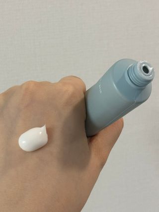 르핸스 퍼포밍 2 핸드&네일 비반트포렛/베티버포그 — 5점을 준 리뷰어가 2022년 12월 올린 사용 사진