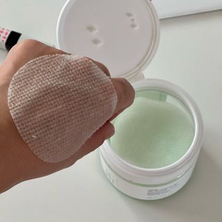 디에이브 더마-테카 바이옴 카밍패드 60매 — 5점을 준 리뷰어가 2022년 11월 올린 사용 사진