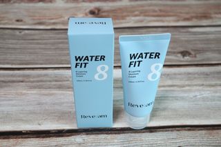 나우 [리브엠]피부 속부터 겹겹이, 촘촘하게! 워터핏8중 수분착붙 크림 — 5점을 준 리뷰어가 2025년 5월 올린 사용 사진