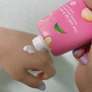 [후르디아] 복숭아 바디워시+바디에센스 세트 — 5점을 준 리뷰어가 2021년 8월 올린 사용 사진
