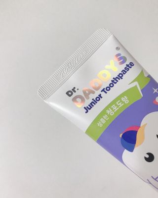 닥터데디스 안심불소 튼튼치약(청포도, 민트 중 택 1) 60g + 여행용 미니 치약 15g — 5점을 준 리뷰어가 2022년 8월 올린 사용 사진