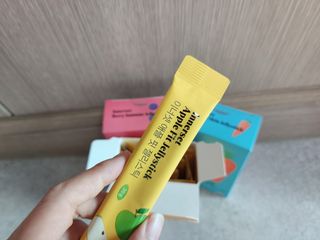 맛있게 골라먹는 이너셋 ABC젤리스틱 이너뷰티젤리 3종세트 15포X3박스 — 5점을 준 리뷰어가 2023년 4월 올린 사용 사진