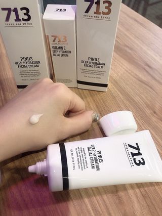 [세븐원쓰리 713]오아시스 세트 몽글토너, 소나무보습크림, 피누스비타민C 세럼 — 5점을 준 리뷰어가 2021년 12월 올린 사용 사진