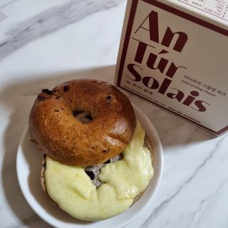 앙투어솔레 아일랜드 구워먹는 치즈 100 자연 치즈 와인안주 300g(100g x 3팩) — 5점을 준 리뷰어가 2022년 8월 올린 사용 사진