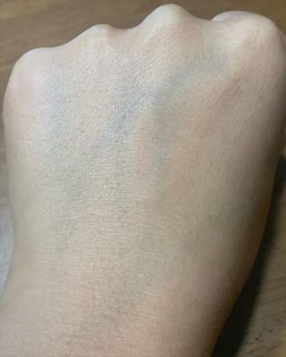 리더스코스메틱 리더스 카밍 바이오틱스 에센스 워터 — 5점을 준 리뷰어가 2021년 12월 올린 사용 사진