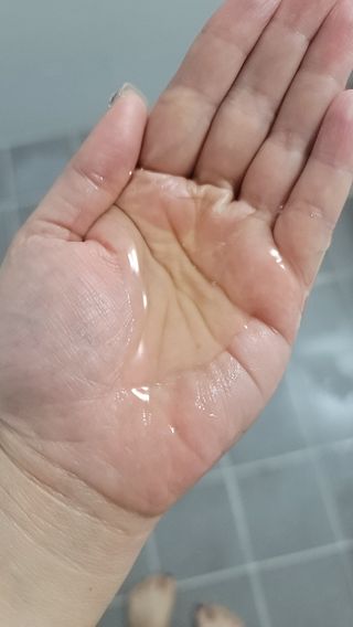 라로지크 X4 스케일링 퍼퓸 샴푸 1,000mℓ — 5점을 준 리뷰어가 2022년 1월 올린 사용 사진