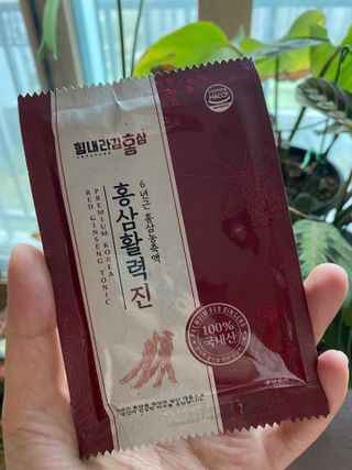 힘내라김홍삼 홍삼활력진 50ml x 5포 — 5점을 준 리뷰어가 2021년 4월 올린 사용 사진