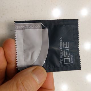 데어베어 [알쓰구원템] 숙취링거 성분을 담은 코드디 10개입 — 4점을 준 리뷰어가 2022년 4월 올린 사용 사진