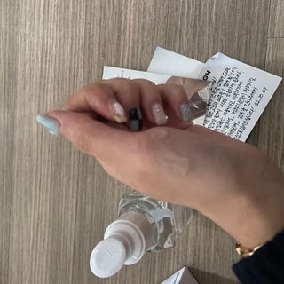 싱크스루 히알루론산 (think THROUGH HYALURONIC ACID Complex-2) — 4점을 준 리뷰어가 2022년 10월 올린 사용 사진