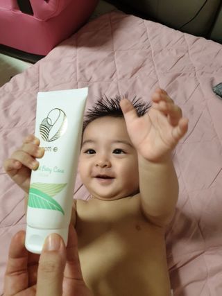 mom e 맘이 내추럴 베이비 케어 크림+바디오일 — 5점을 준 리뷰어가 2021년 2월 올린 사용 사진