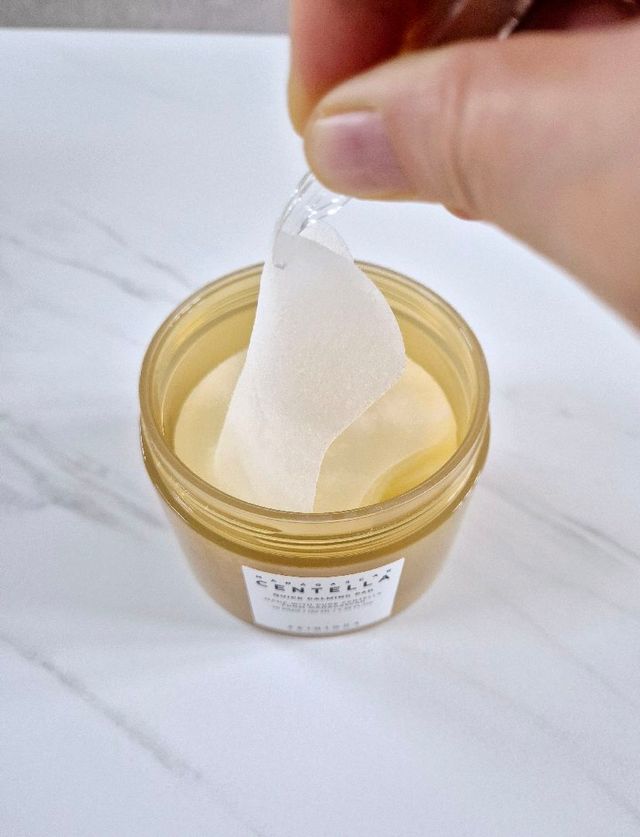 [SKIN1004] 마다가스카르 센텔라 퀵 카밍 패드 70매 130ml 리뷰 사진