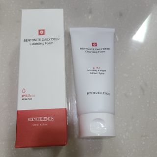 바디셀런스 벤토나이트 데일리 약산성 딥클렌징폼 120ml — 3점을 준 리뷰어가 2021년 12월 올린 사용 사진