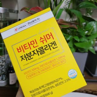 자연에온 경남제약 비타민 쉬머 저분자콜라겐 20g x 30포 — 5점을 준 리뷰어가 2021년 12월 올린 사용 사진